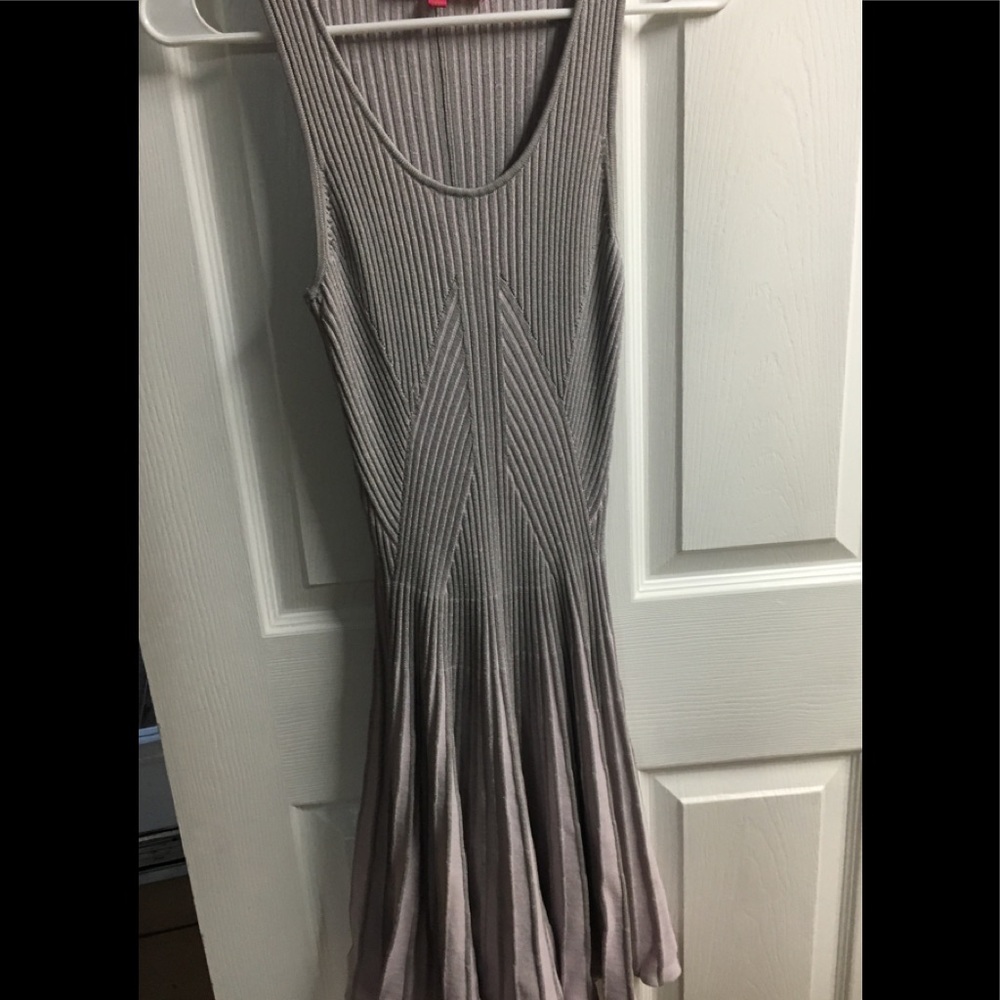 Form fitting light pink with grey piping dress XS